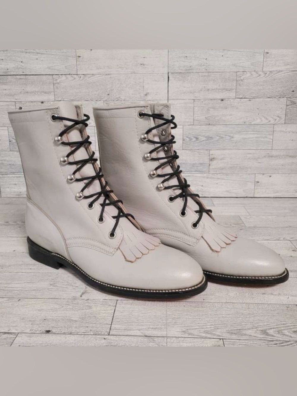New Old Stock Cowtown Western White Leather Kiltie Cowboy Boots Women’s 8.5 B